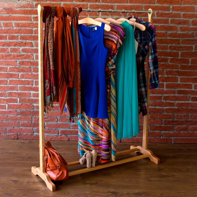 Деревянные вешалки стойки для одежды